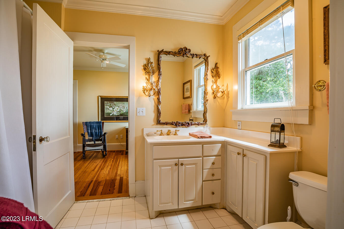 725 Ribaut Road Beaufort, SC 29902 - Photo 26 of 38 Shared bath 1