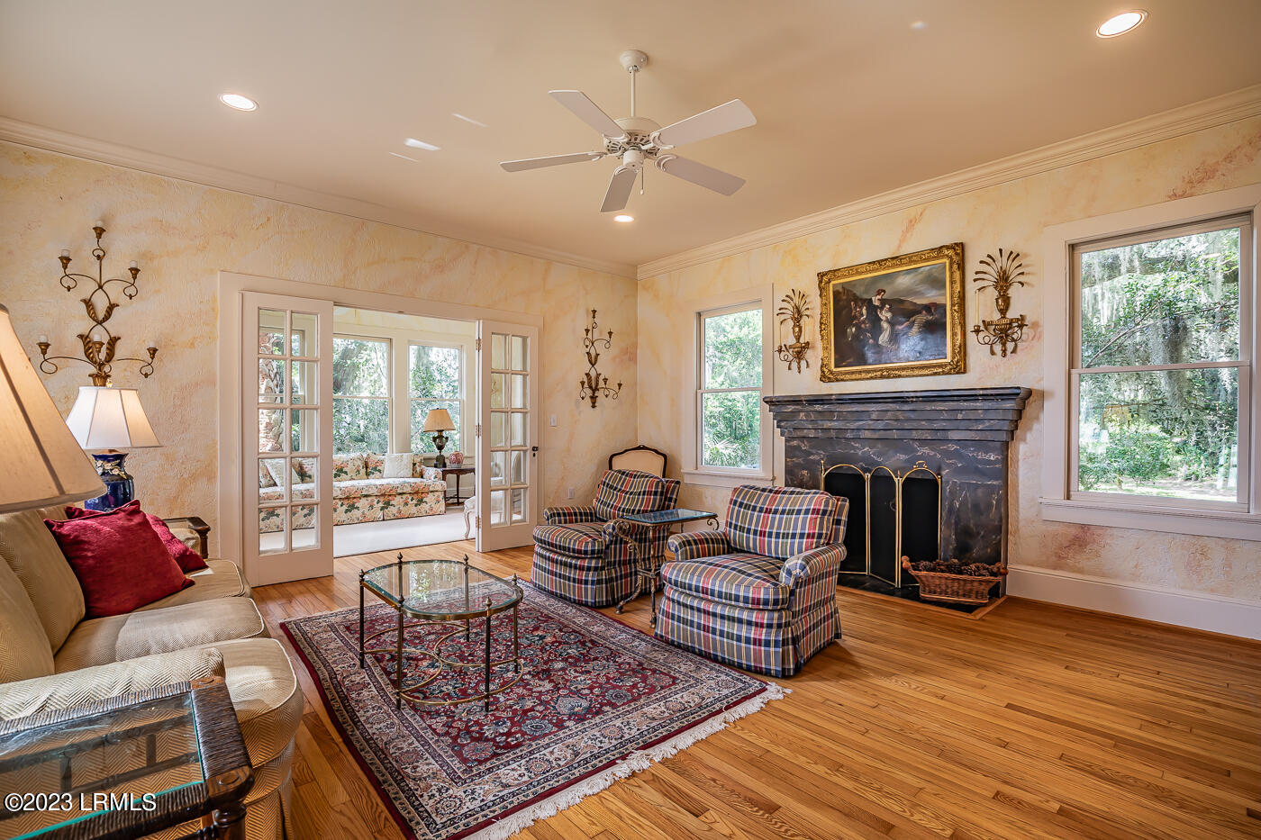 725 Ribaut Road Beaufort, SC 29902 - Photo 5 of 38 7S1A4843
