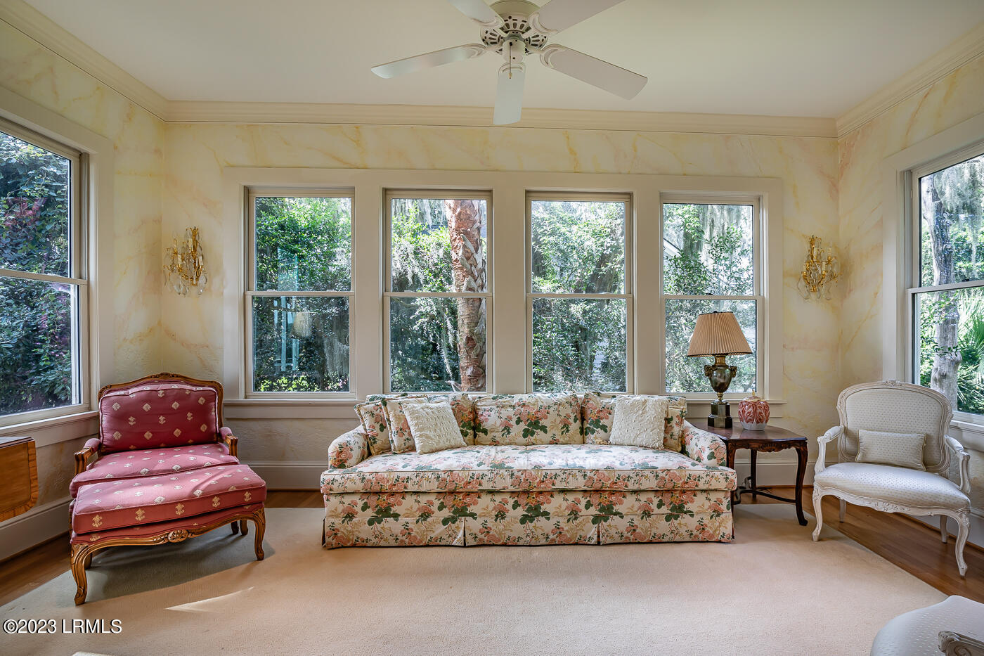 725 Ribaut Road Beaufort, SC 29902 - Photo 6 of 38 7S1A4825