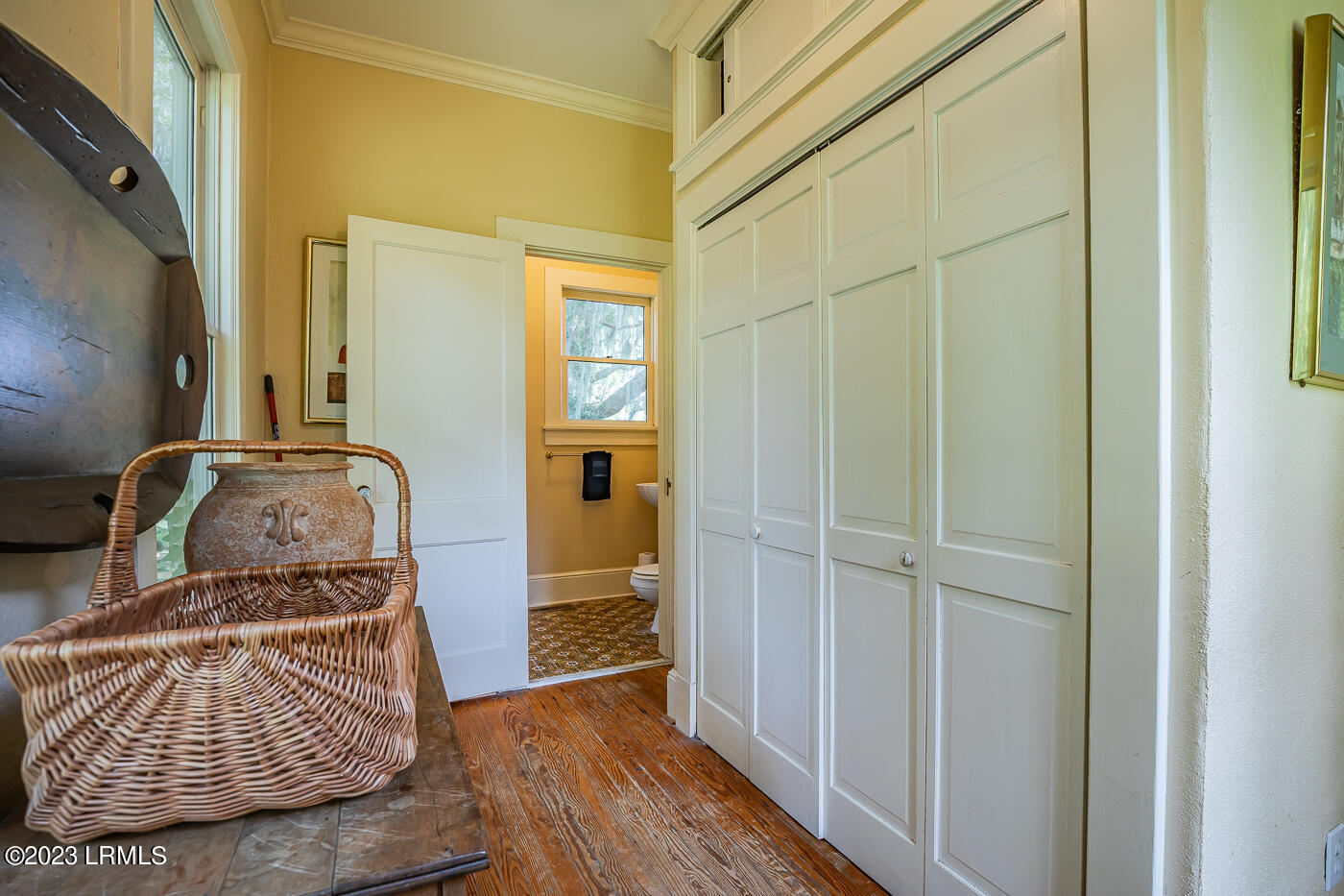 725 Ribaut Road Beaufort, SC 29902 - Photo 10 of 38 Laundry and full bath