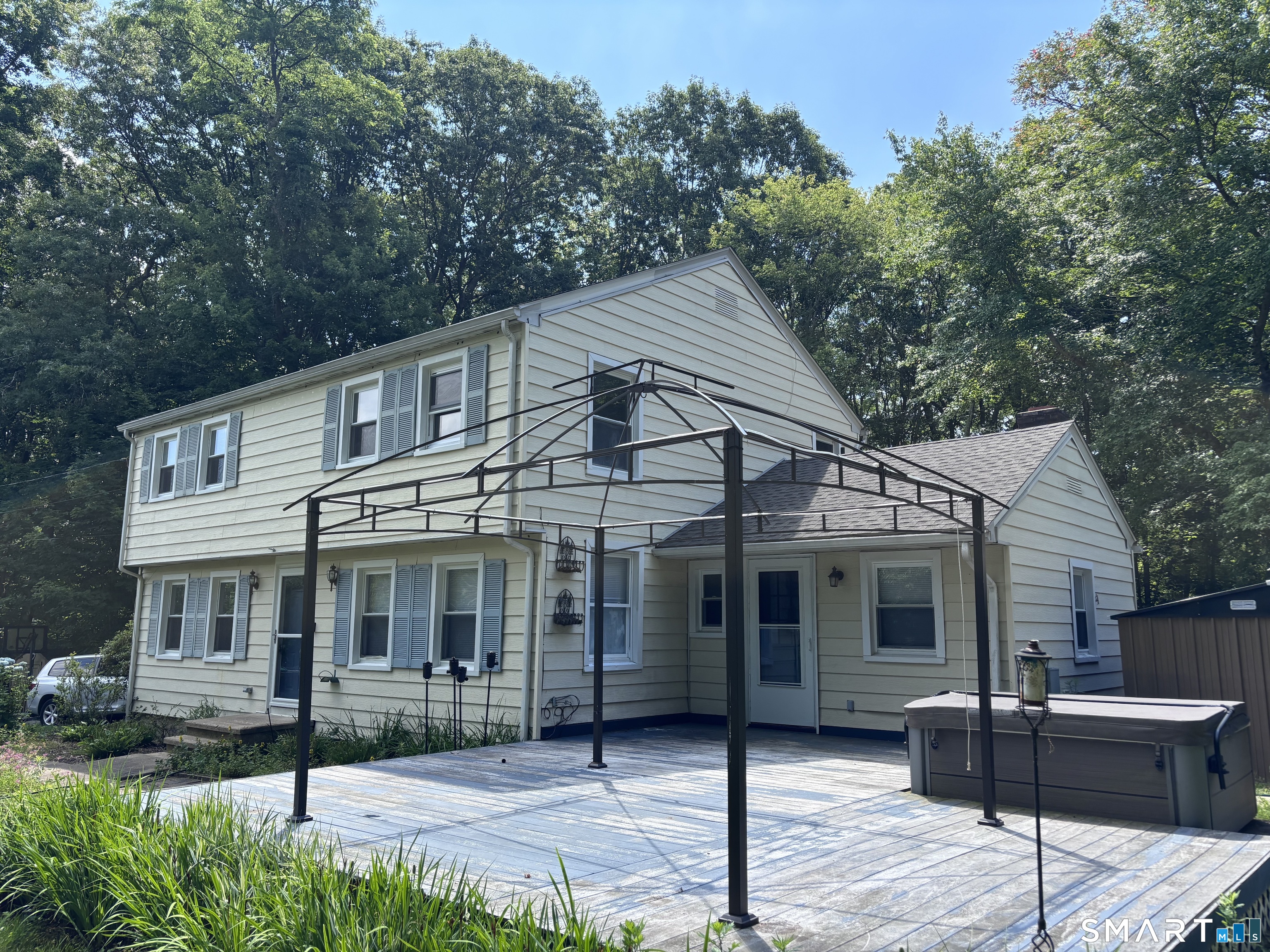 58 Roxbury Road East Lyme, CT 06357 - Photo 3 of 3