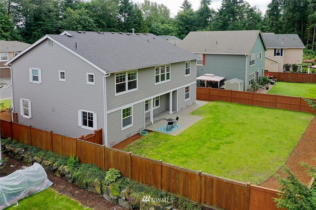 325 Edmonds Avenue Southeast Renton, WA 98056 - Photo 2 of 35 Gallery Image 2