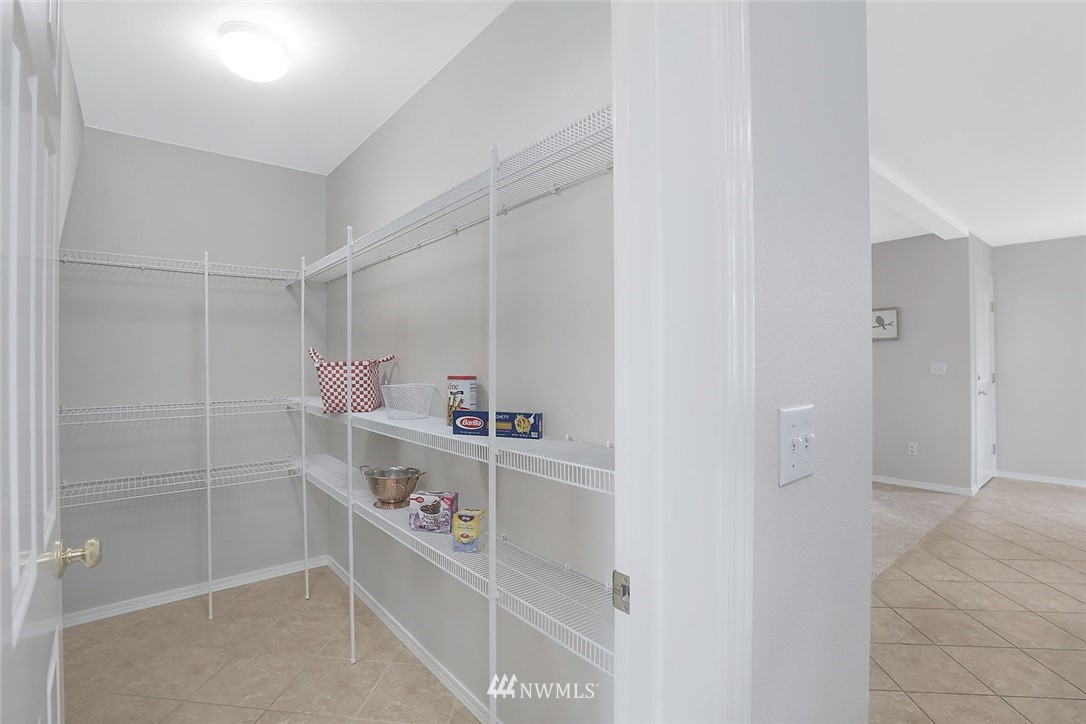 325 Edmonds Avenue Southeast Renton, WA 98056 - Photo 18 of 35 Gallery Image 18