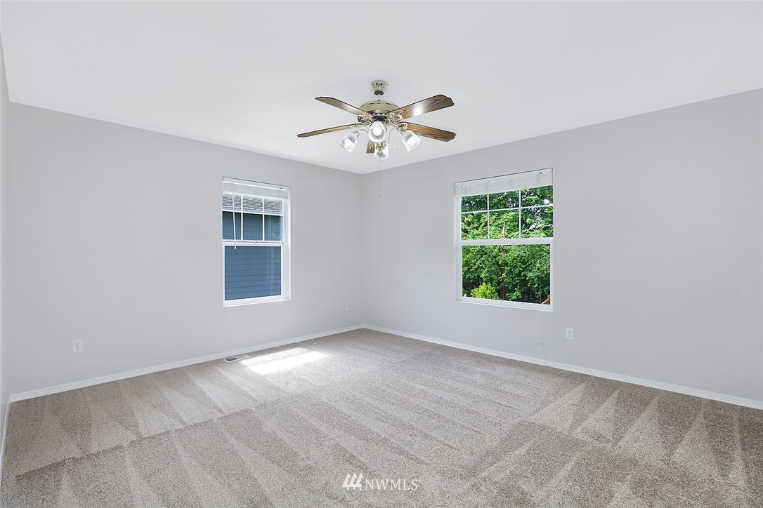 325 Edmonds Avenue Southeast Renton, WA 98056 - Photo 29 of 35 Gallery Image 29