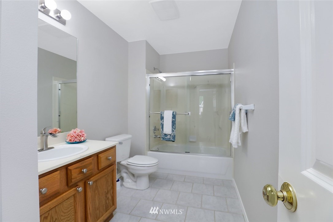325 Edmonds Avenue Southeast Renton, WA 98056 - Photo 34 of 35 Gallery Image 34