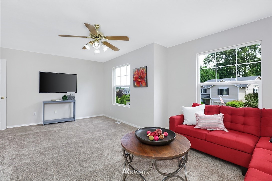 325 Edmonds Avenue Southeast Renton, WA 98056 - Photo 35 of 35 Gallery Image 35