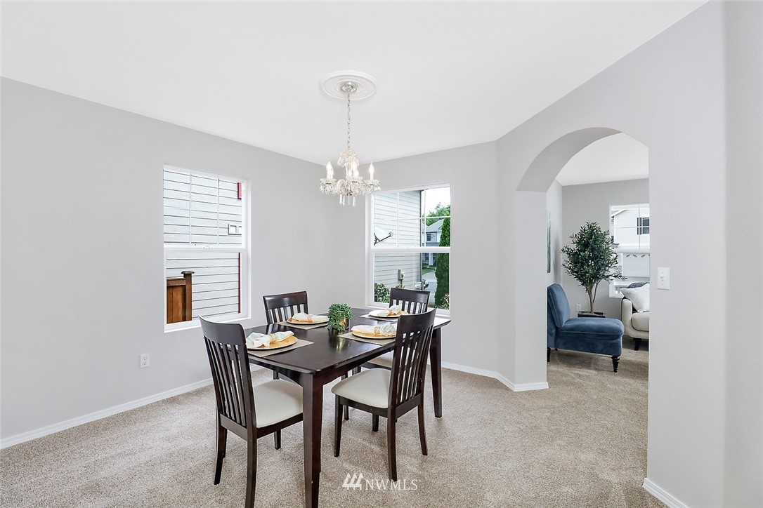 325 Edmonds Avenue Southeast Renton, WA 98056 - Photo 8 of 35 Gallery Image 8