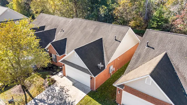 $309,900 | 7137 Winter Oaks Way, Knoxville, TN 37918