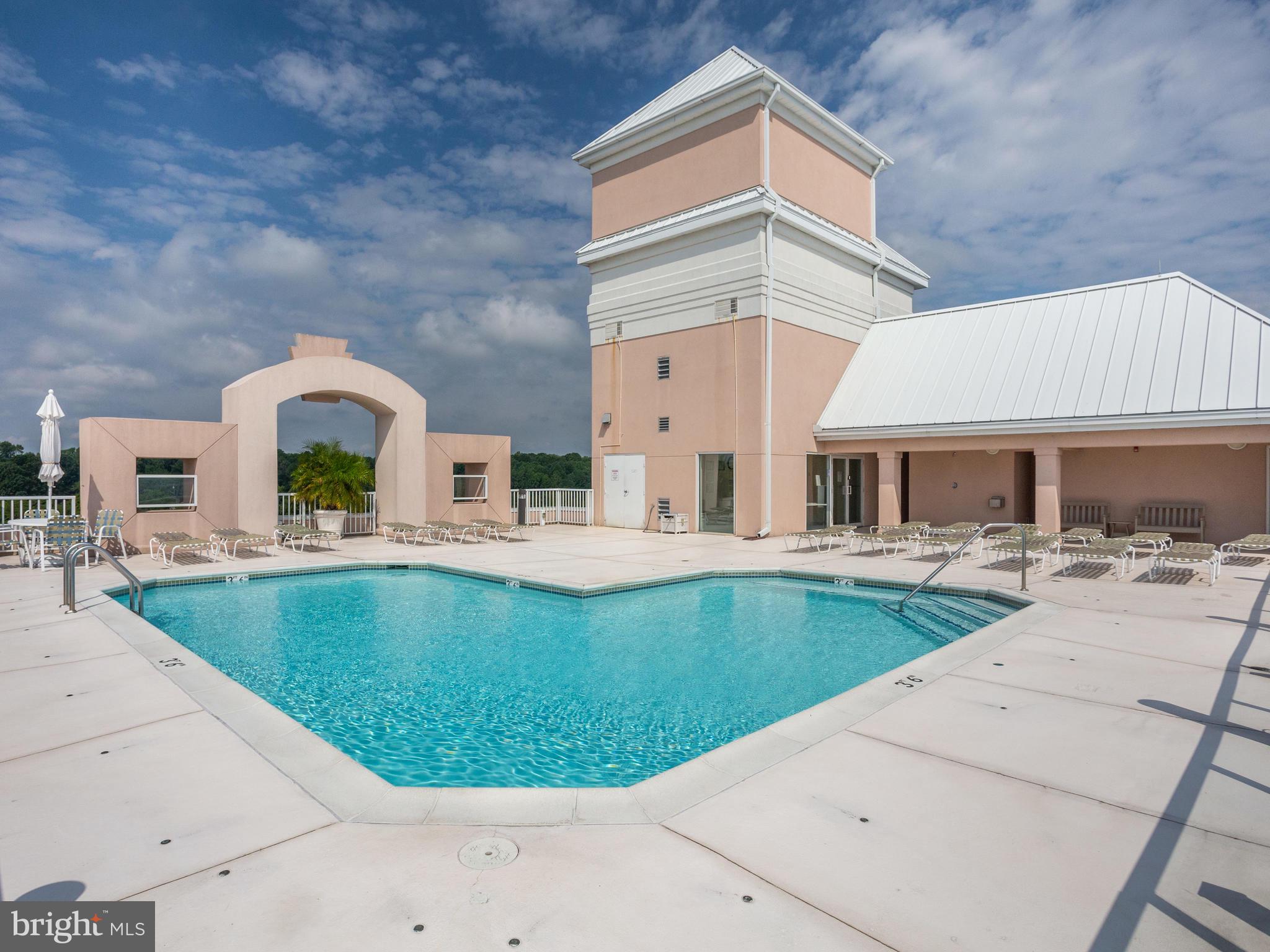 8501 Bayside Road, Unit 606 Chesapeake Beach, MD 20732 - Photo 11 of 32 Rooftop pool
