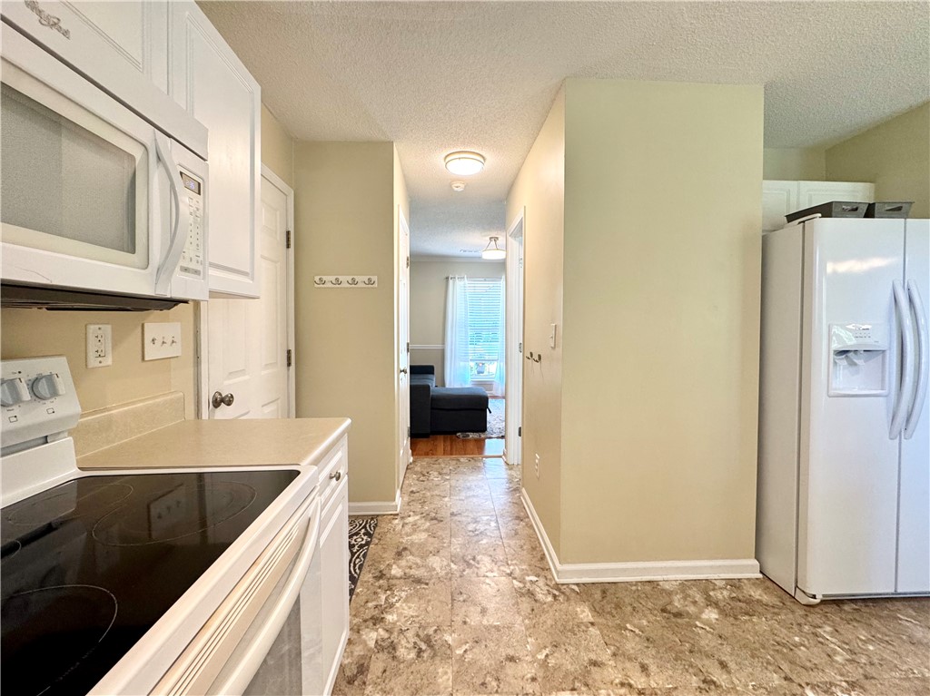 124 Kingsgate Way Anderson, SC 29621 - Photo 18 of 34 Kitchen
