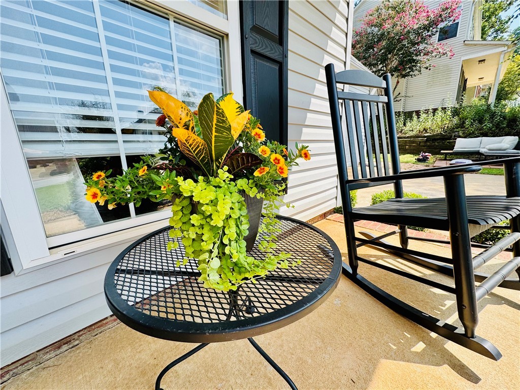 124 Kingsgate Way Anderson, SC 29621 - Photo 3 of 34 Front Porch
