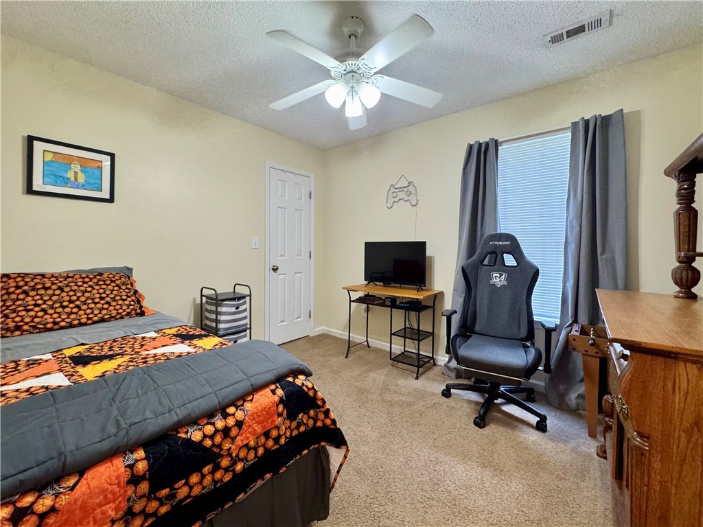 124 Kingsgate Way Anderson, SC 29621 - Photo 32 of 34 Bedroom 3