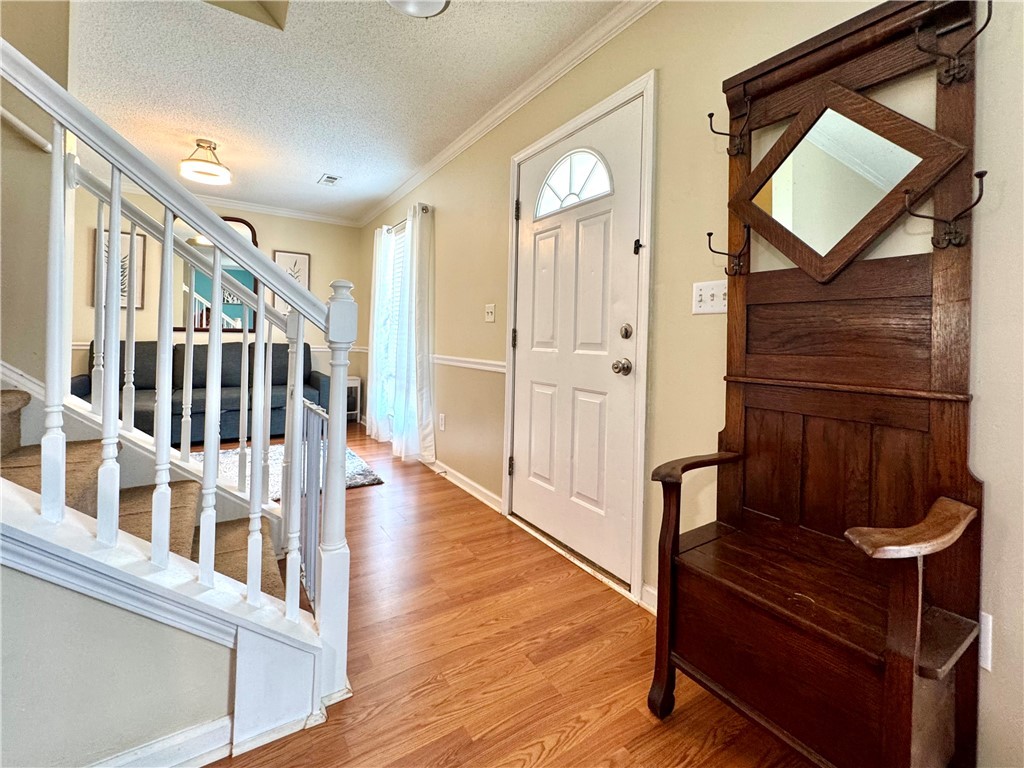 124 Kingsgate Way Anderson, SC 29621 - Photo 5 of 34 Entry