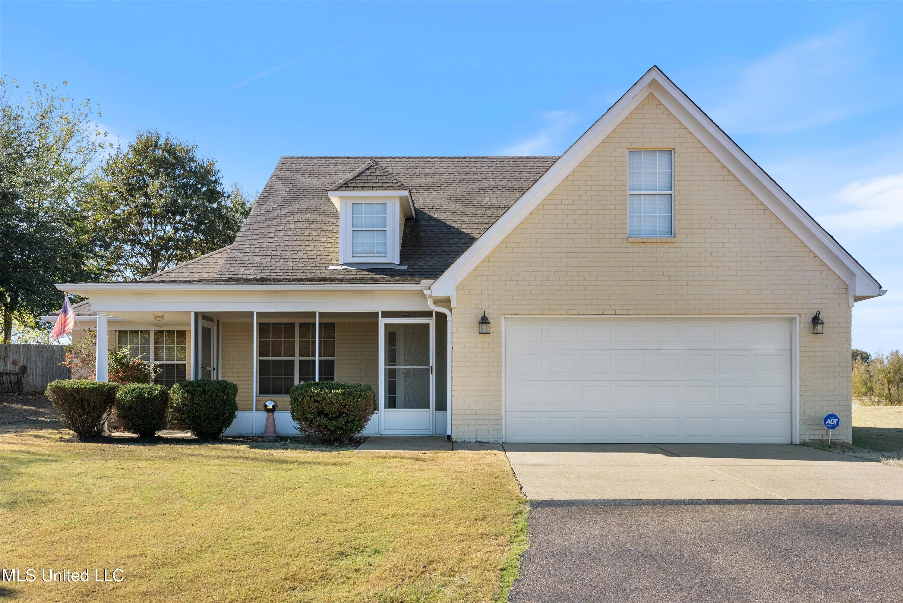 129 Waverly Road Senatobia, MS 38668 - Photo 3 of 36 01-Front Exterior