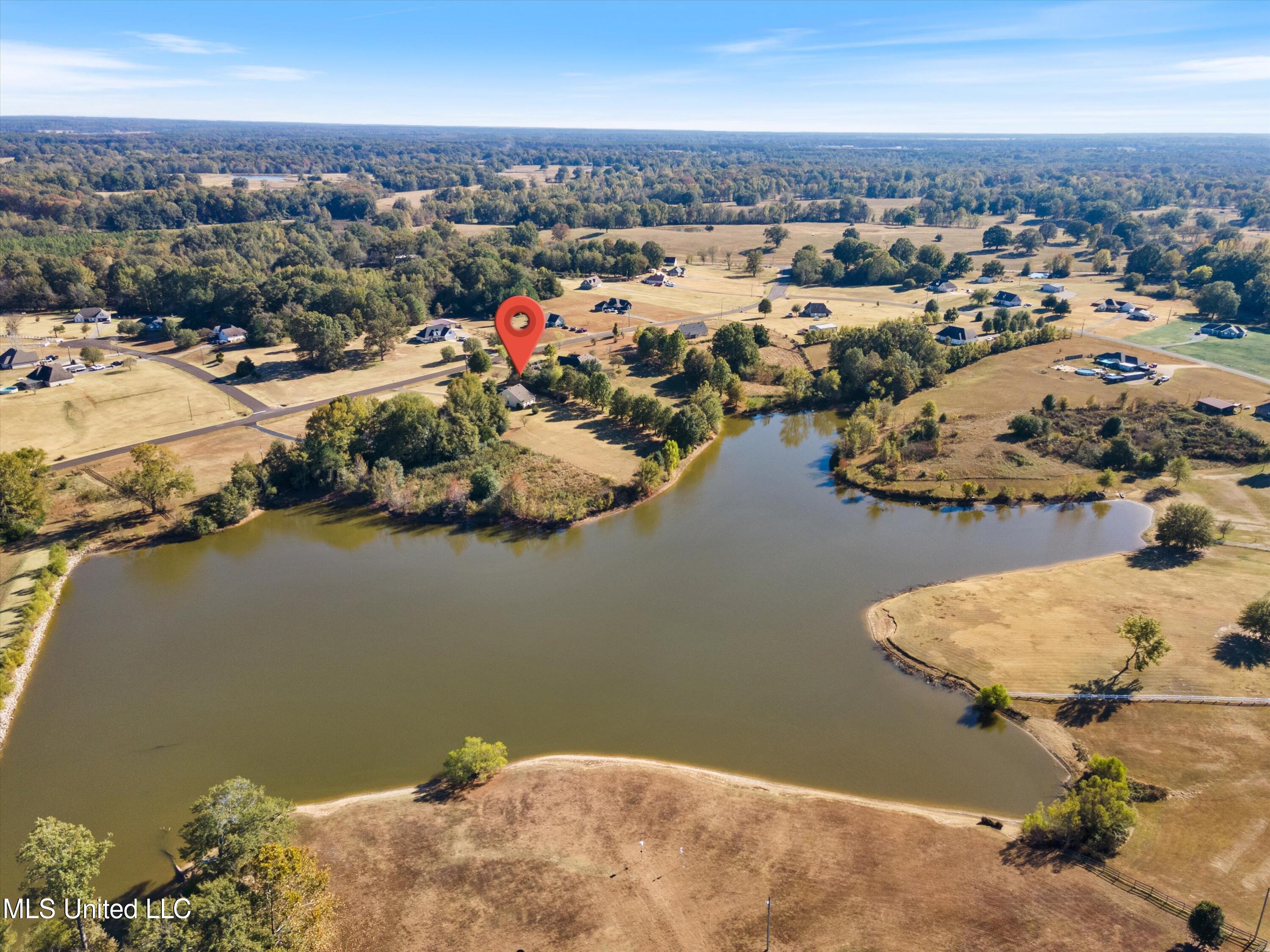 129 Waverly Road Senatobia, MS 38668 - Photo 35 of 36 35-Drone 5