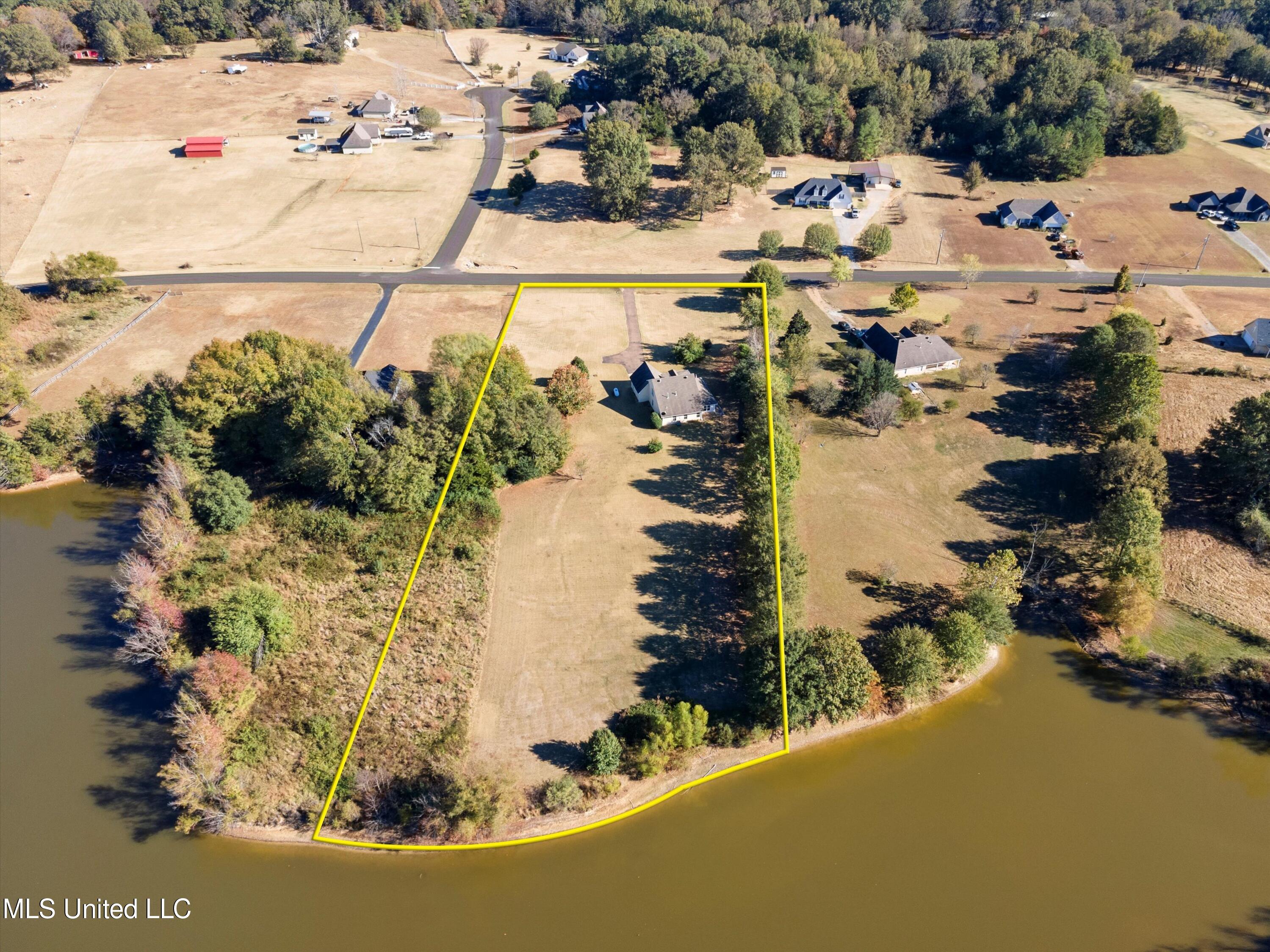 129 Waverly Road Senatobia, MS 38668 - Photo 36 of 36 36-Drone 6