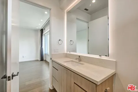 $1,149,800 | 1249 North Formosa Avenue, West Hollywood, CA 90046