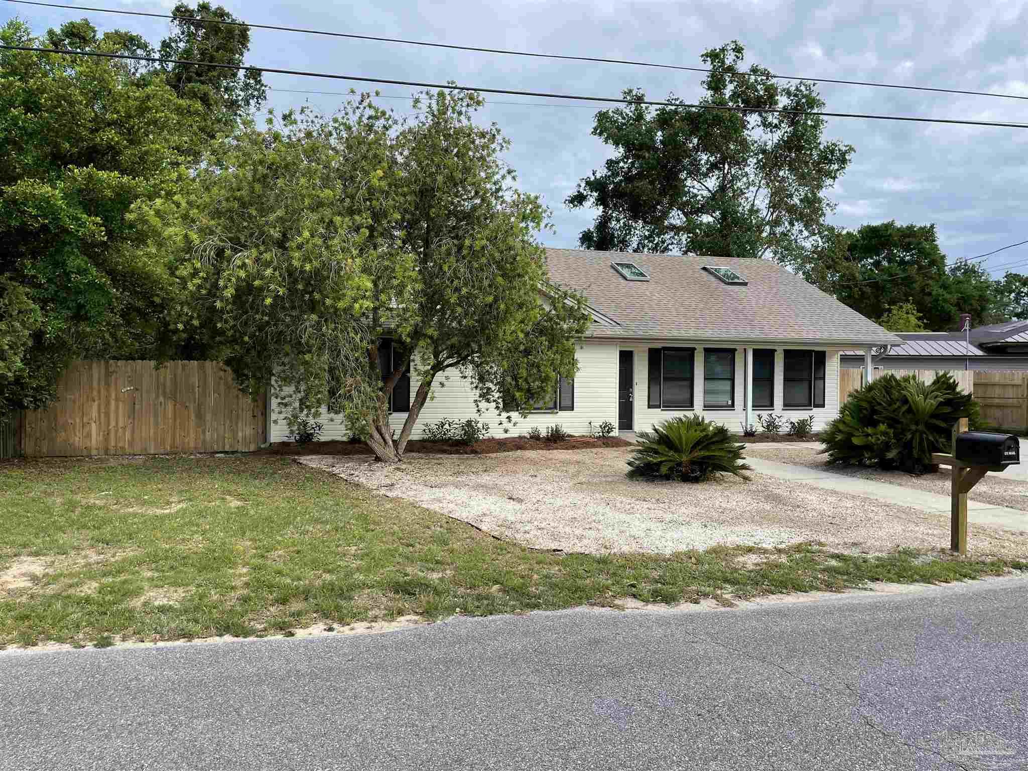 309 Ruberia Avenue Pensacola, FL 32507 - Photo 2 of 15 Gallery Image 2