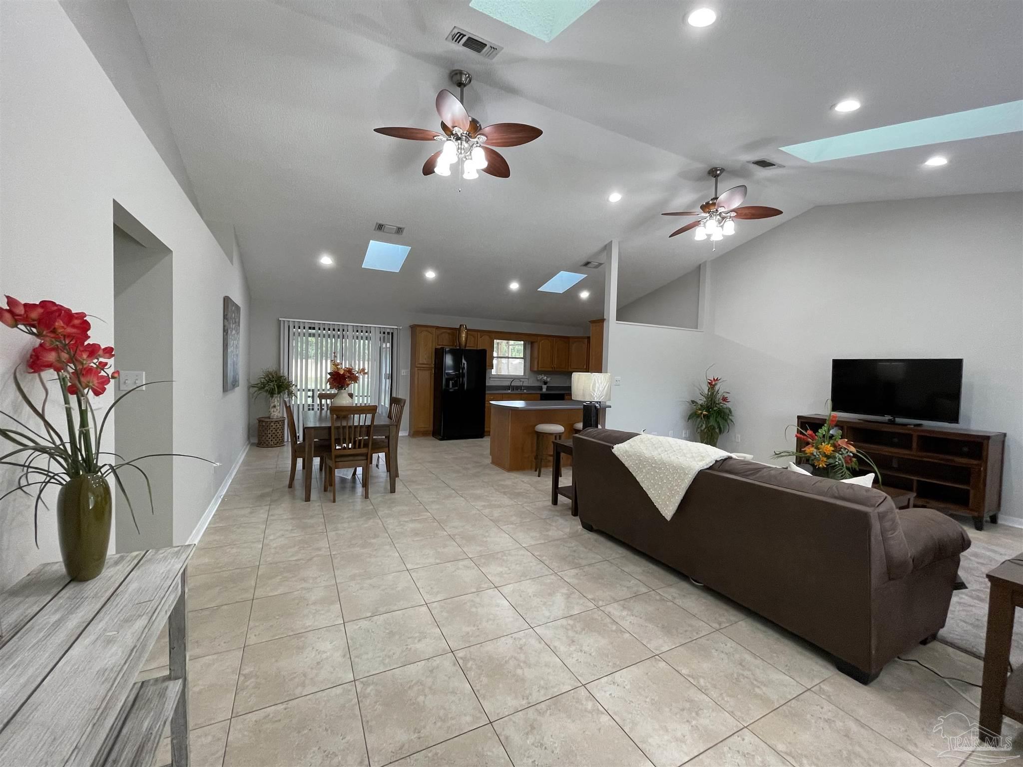 309 Ruberia Avenue Pensacola, FL 32507 - Photo 3 of 15 Gallery Image 3