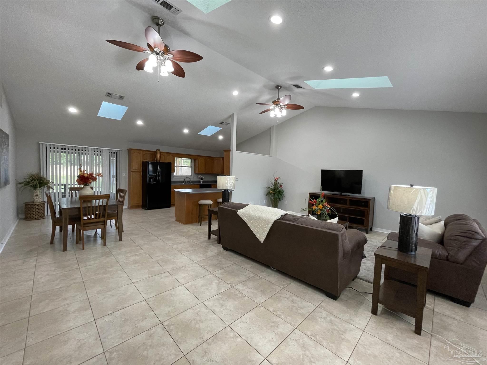 309 Ruberia Avenue Pensacola, FL 32507 - Photo 4 of 15 Gallery Image 4