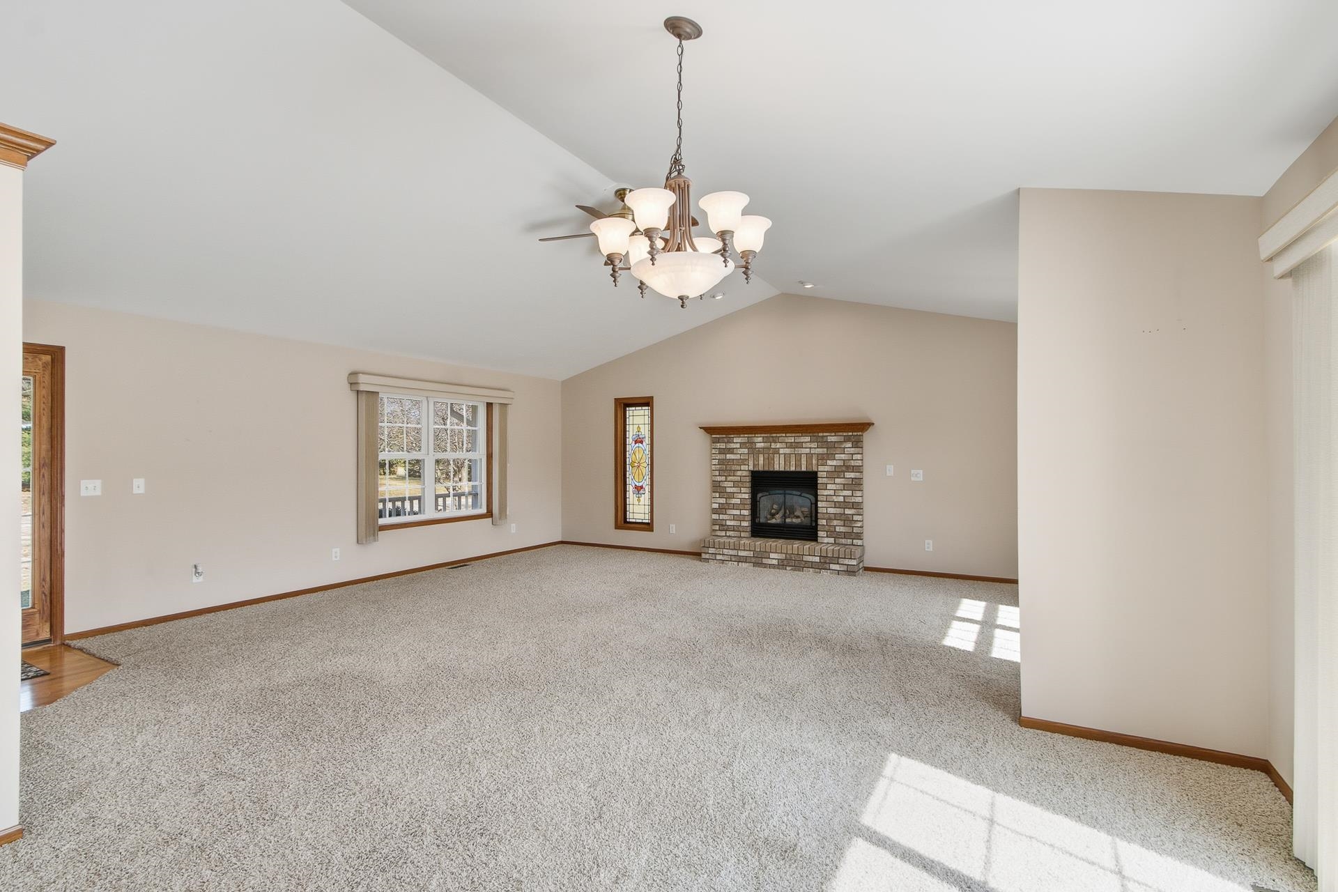 908 Surrey Lane Baraboo, WI 53913 - Photo 18 of 76
