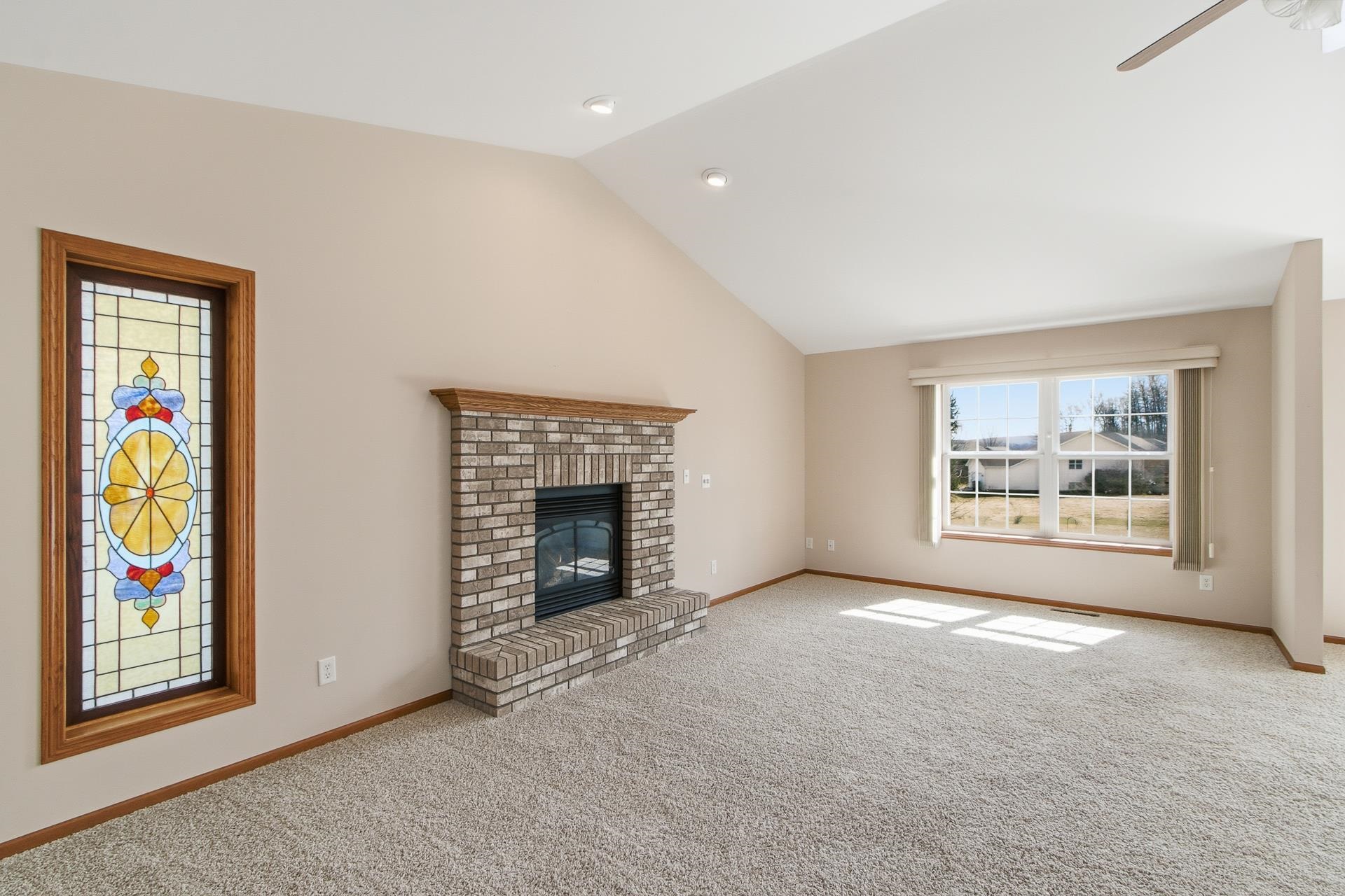 908 Surrey Lane Baraboo, WI 53913 - Photo 20 of 76