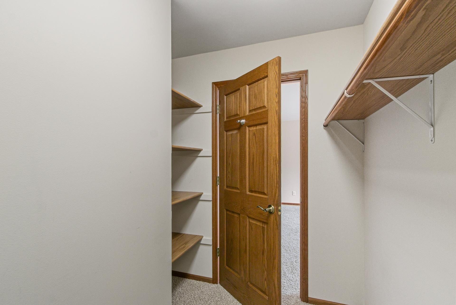 908 Surrey Lane Baraboo, WI 53913 - Photo 34 of 76