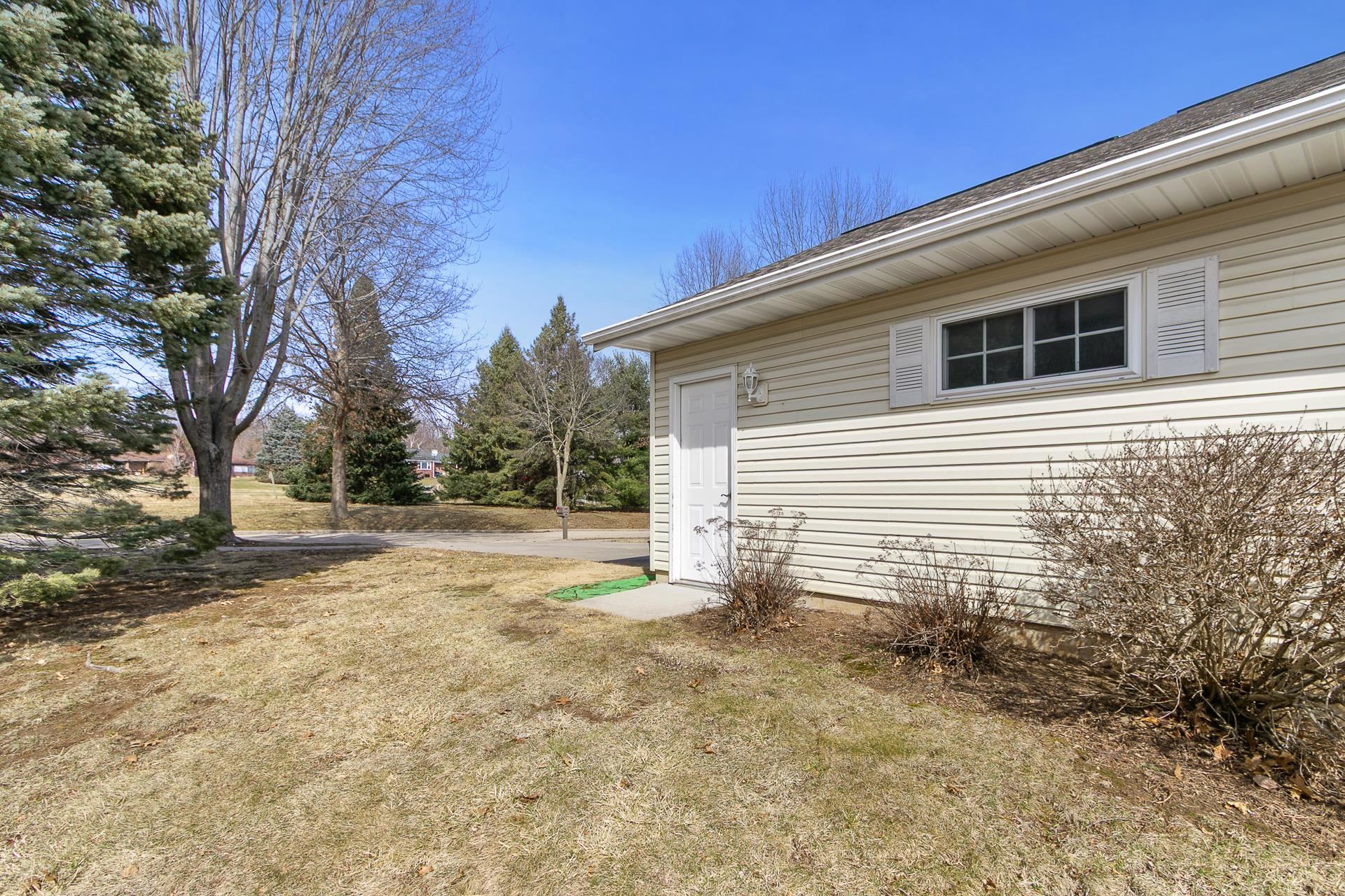 908 Surrey Lane Baraboo, WI 53913 - Photo 76 of 76