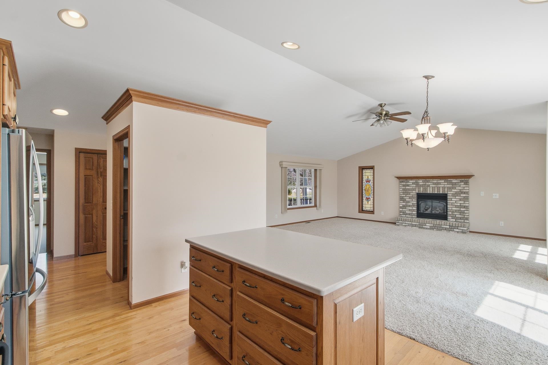 908 Surrey Lane Baraboo, WI 53913 - Photo 9 of 76