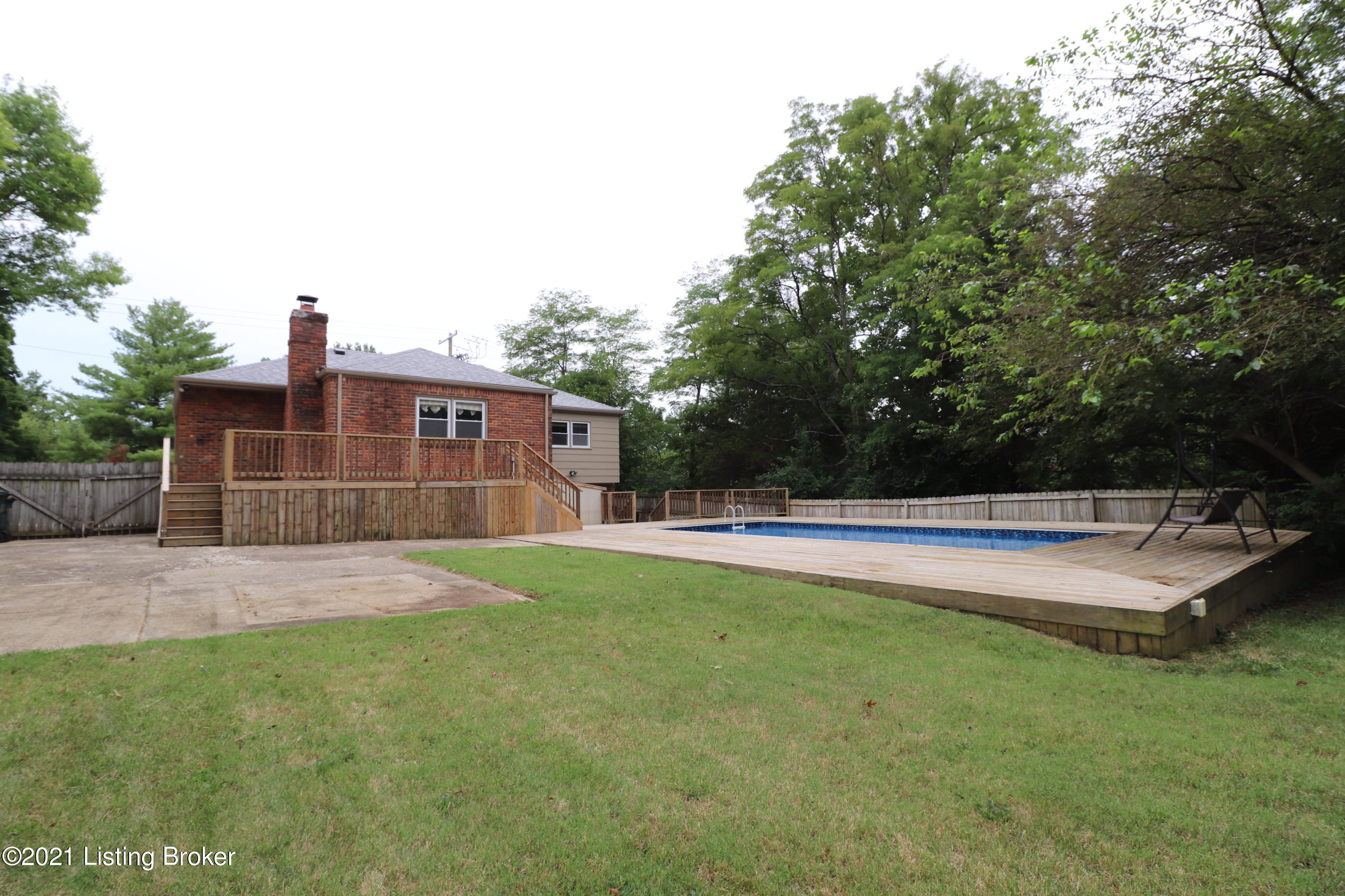 10301 St Rene Road Louisville, KY 40299 - Photo 25 of 25 IMG_2171