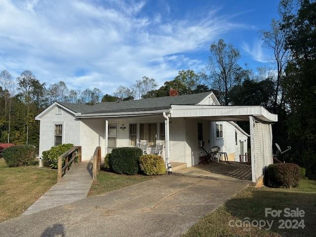 1435 Jacktown Road Marion, NC 28752 - Photo 2 of 27