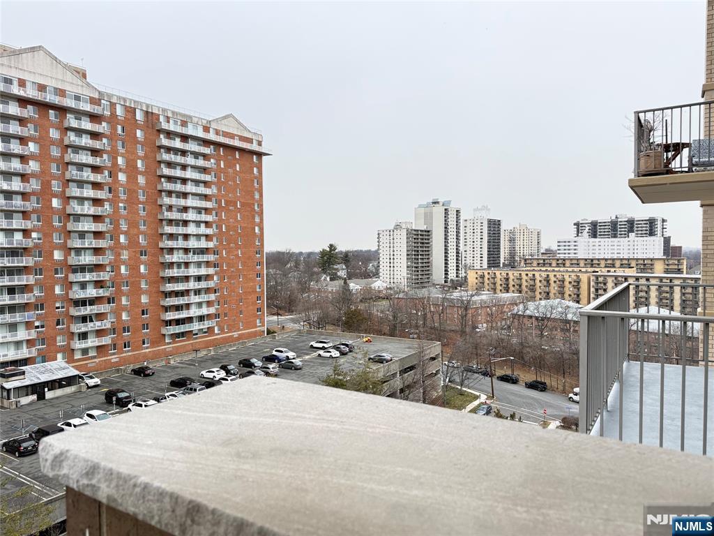 160 Overlook Avenue, Unit 11E2 Hackensack, NJ 07601 - Photo 15 of 25