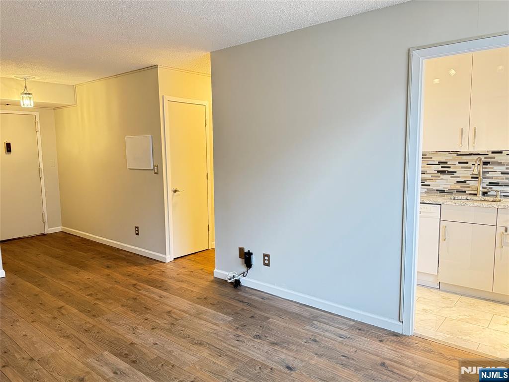 160 Overlook Avenue, Unit 11E2 Hackensack, NJ 07601 - Photo 10 of 25