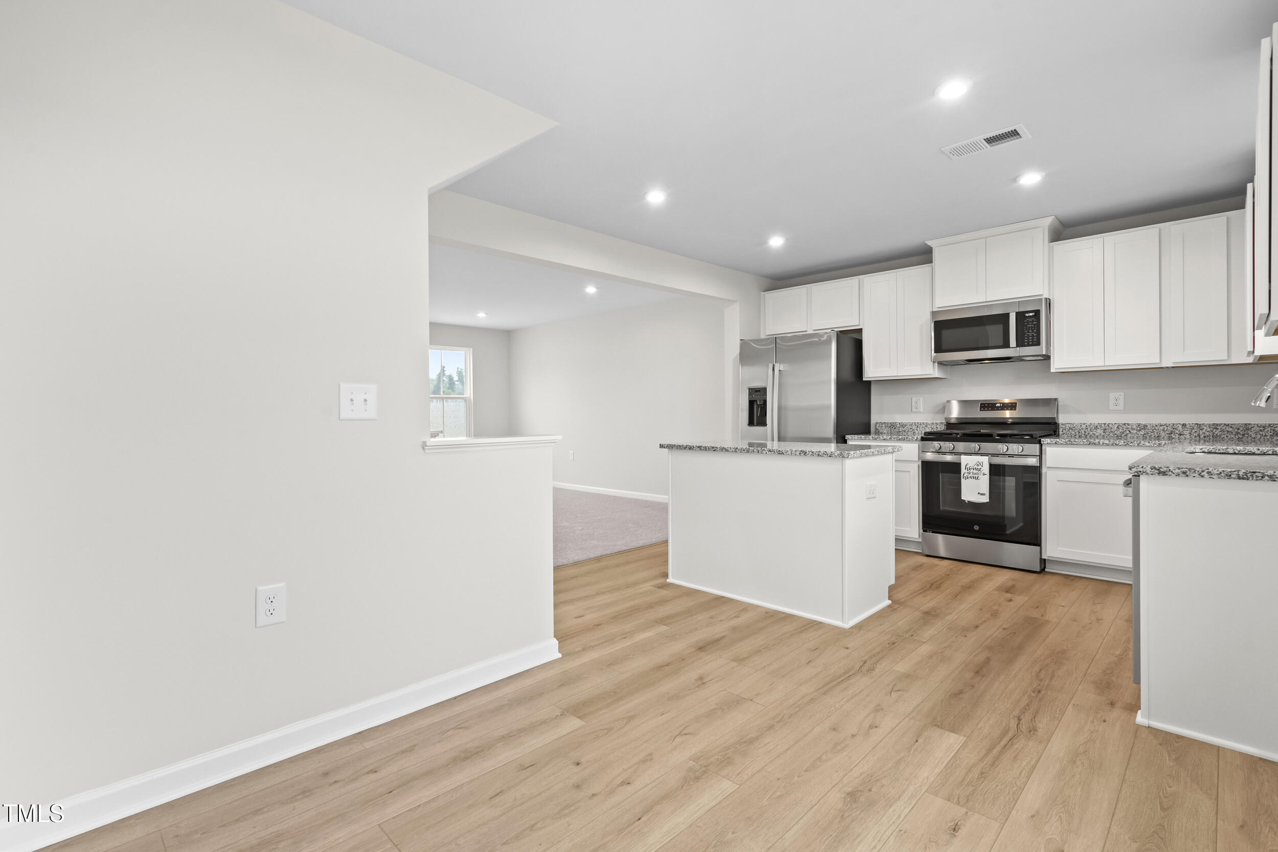 161 Sunny Acrs Road Raleigh, NC 27603 - Photo 8 of 27 10_dsc02480