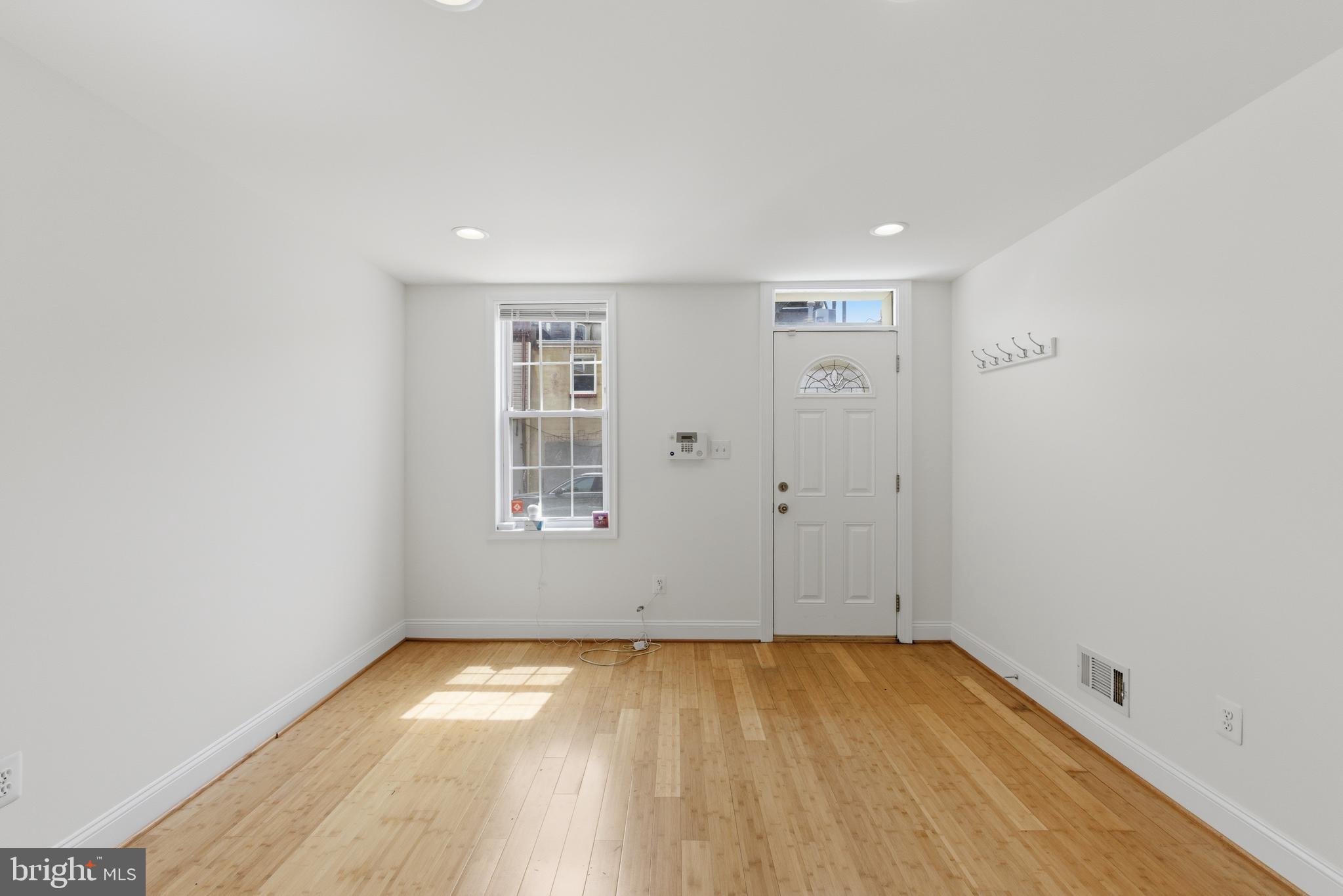 2222 Cambridge Street Baltimore, MD 21231 - Photo 7 of 31