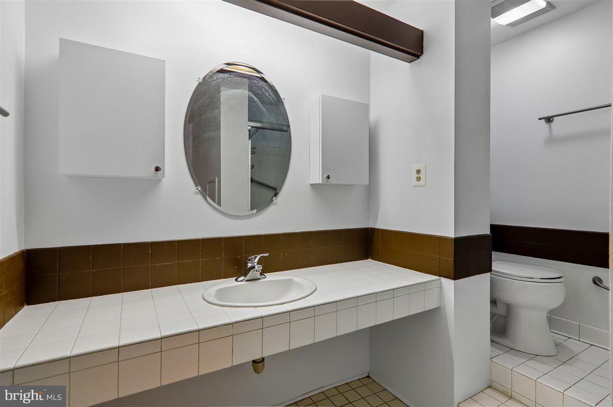 2038 18th Street Northwest, Unit 101 Washington, DC 20009 - Photo 37 of 60