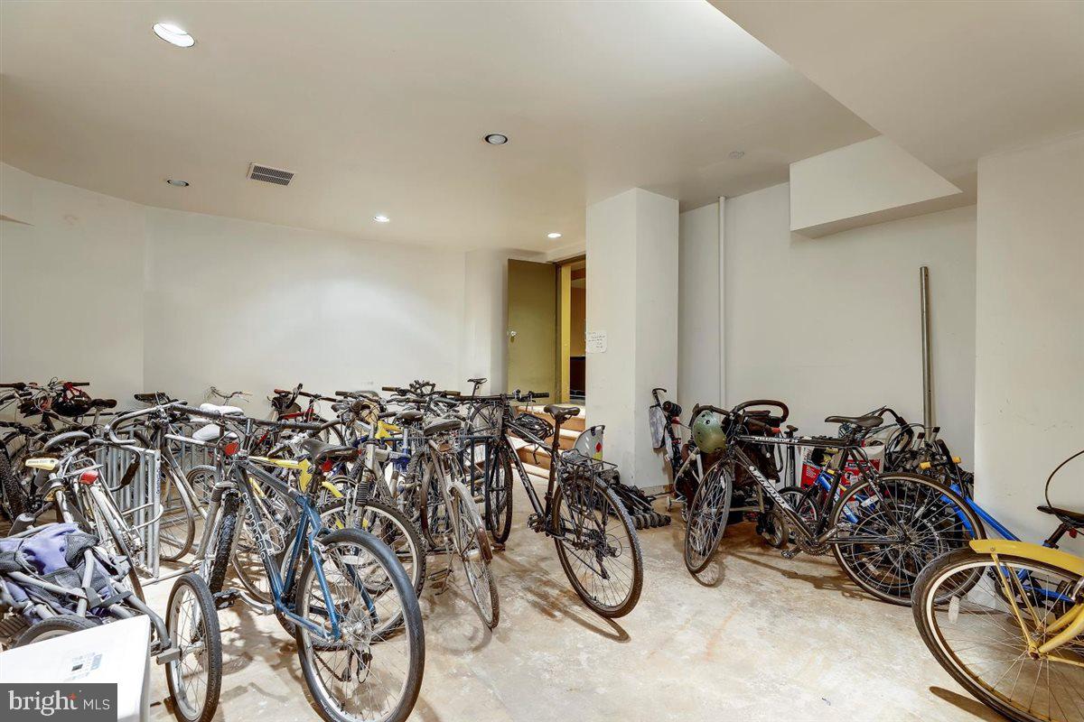 2038 18th Street Northwest, Unit 101 Washington, DC 20009 - Photo 55 of 60