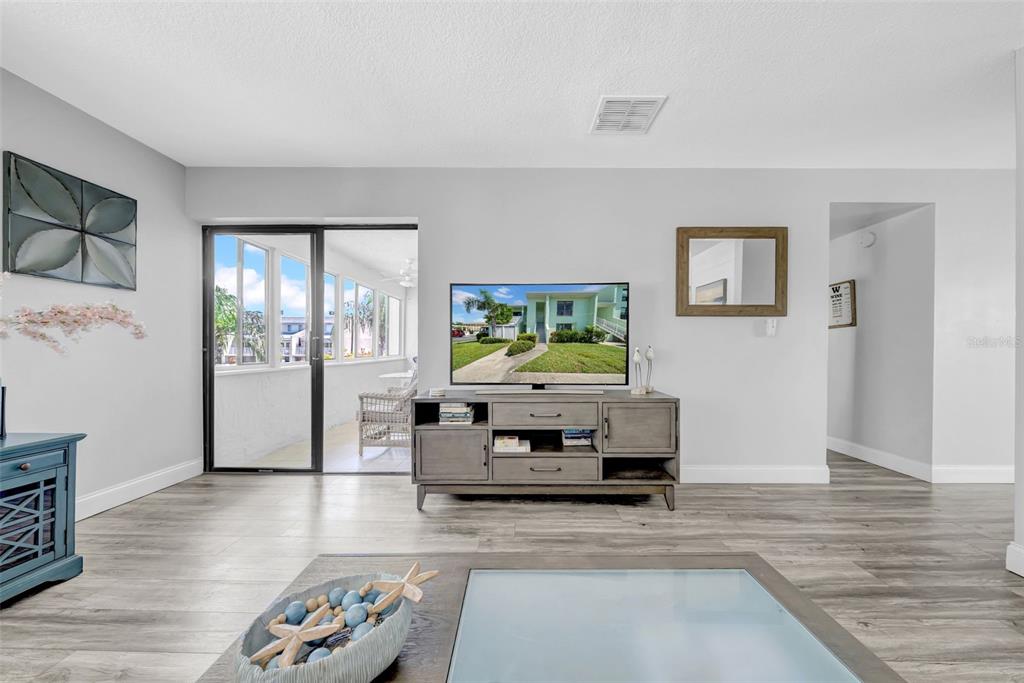 1 Windrush Boulevard, Unit 30 Indian Rocks Beach, FL 33785 - Photo 14 of 49