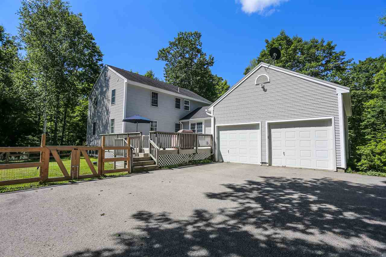 129 Old Bennington Road Peterborough, NH 03458 - Photo 2 of 31