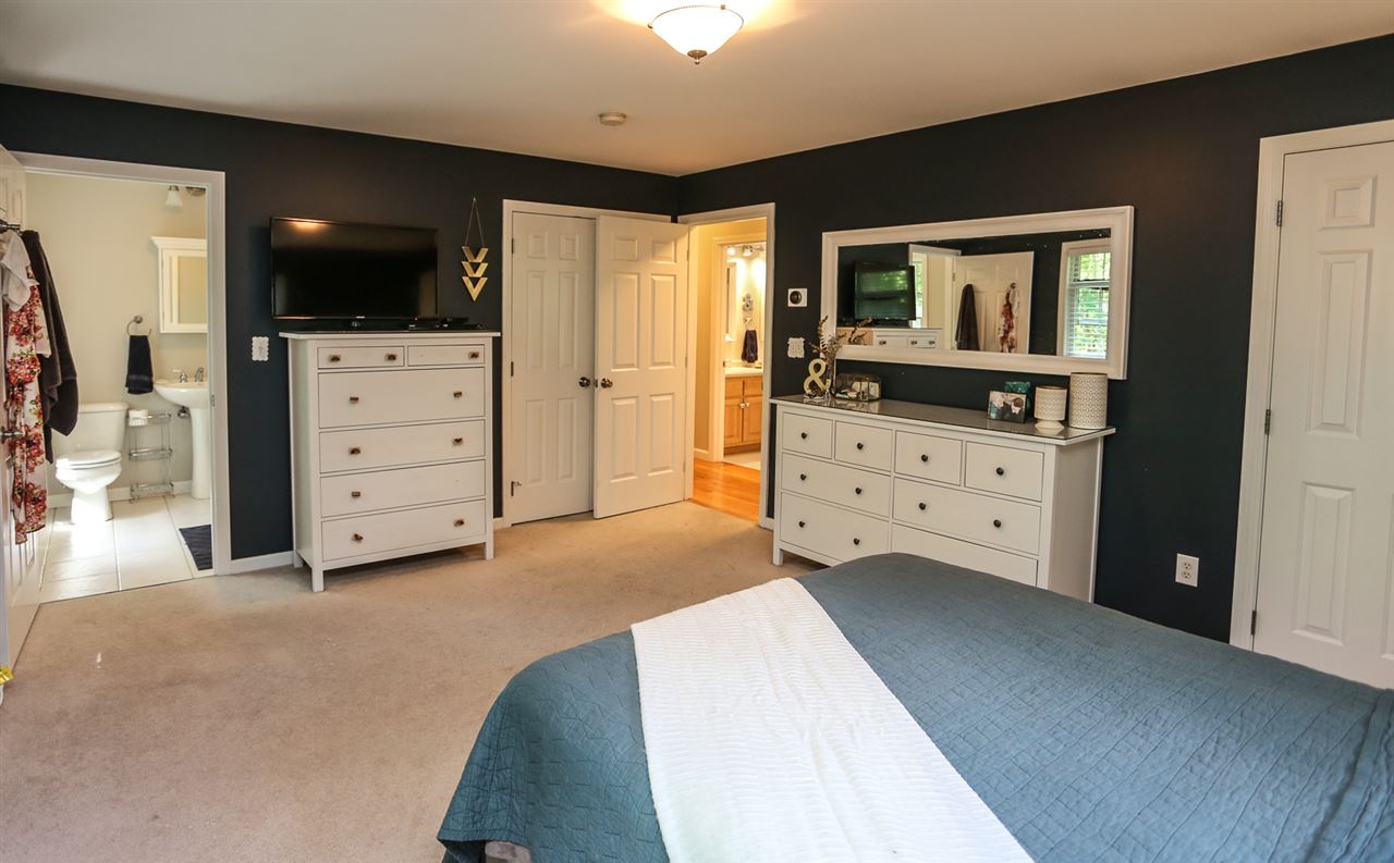 129 Old Bennington Road Peterborough, NH 03458 - Photo 19 of 31