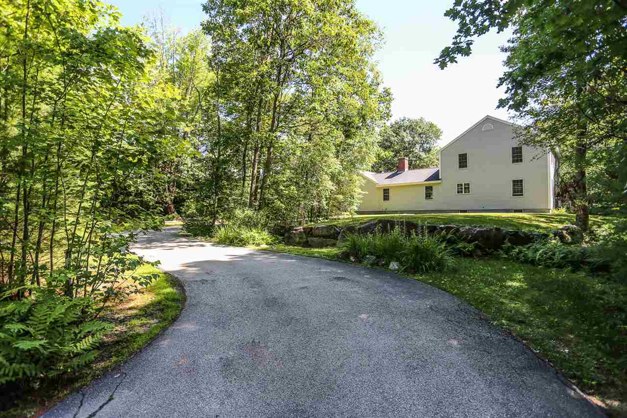 129 Old Bennington Road Peterborough, NH 03458 - Photo 3 of 31