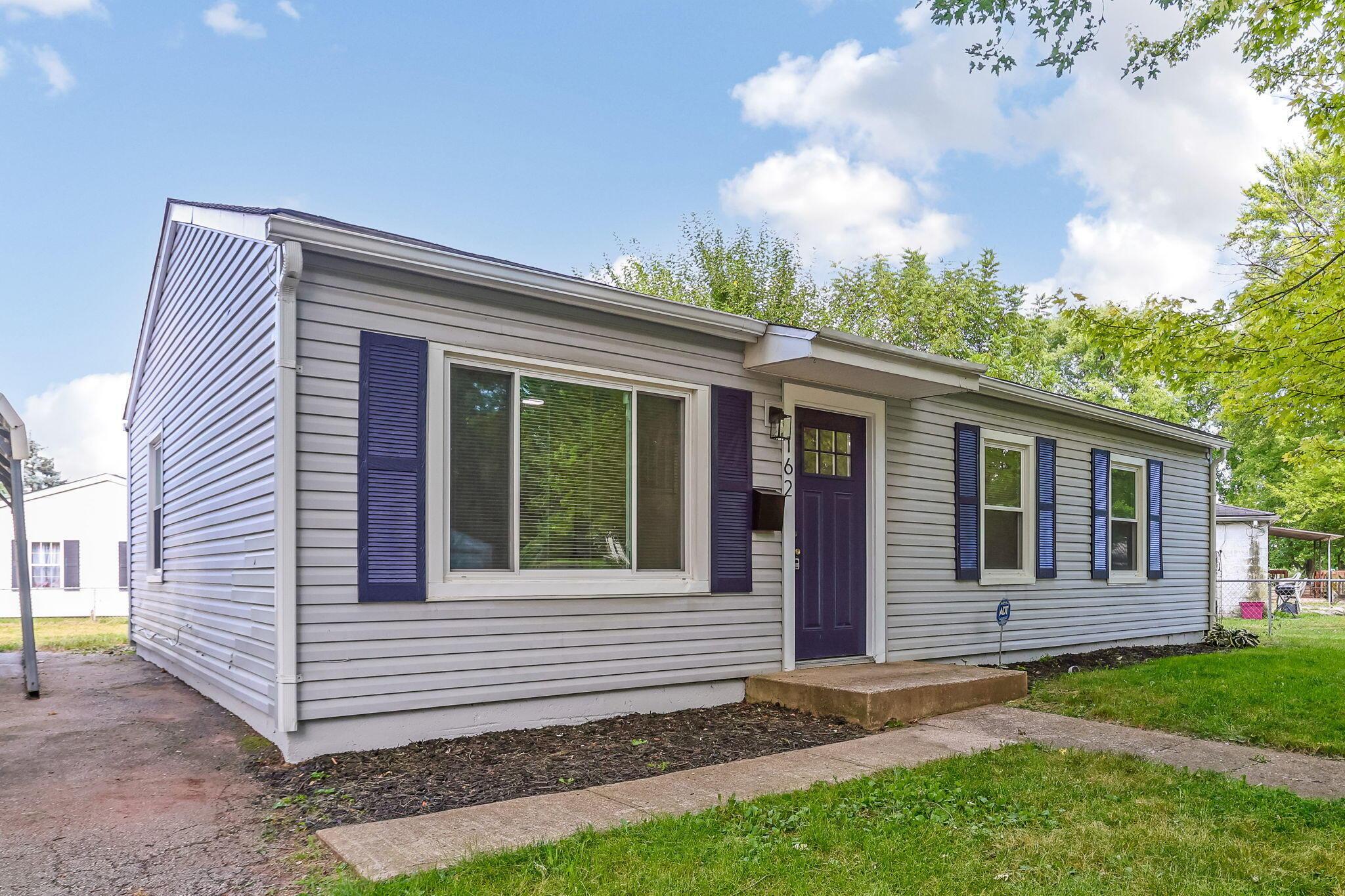 162 Phelps Road Columbus, OH 43207 - Photo 4 of 50 4-web-or-mls-7W3A4547 - Copy