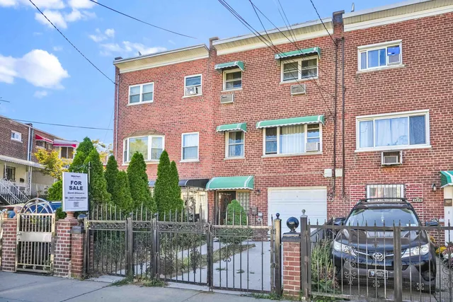 $649,000 | 1472 Stickney Place | Williamsbridge