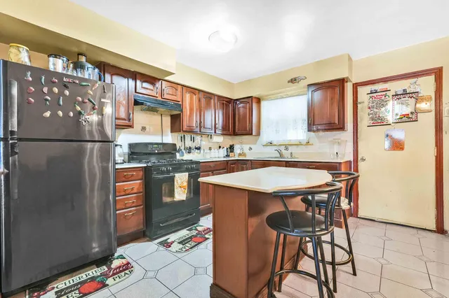 $649,000 | 1472 Stickney Place | Williamsbridge
