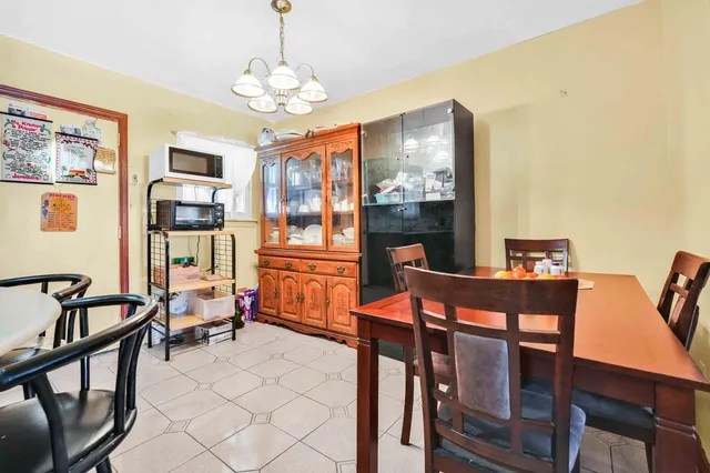 $649,000 | 1472 Stickney Place | Williamsbridge