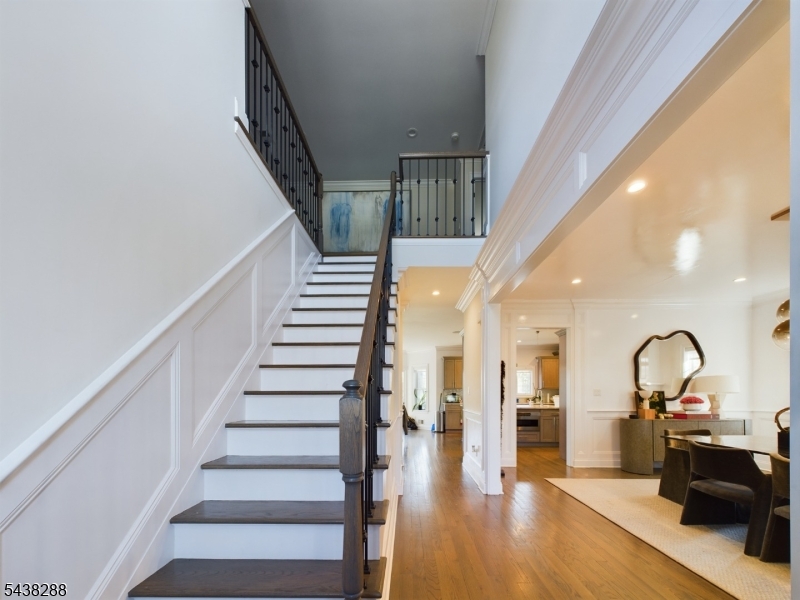 301 Garrett Road Mountainside, NJ 07092 - Photo 5 of 42