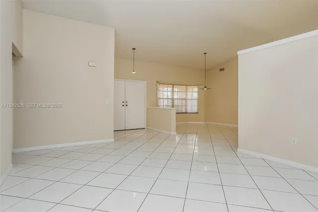 $4,285 | 19340 Northwest 8th Street, Pembroke Pines, FL 33029