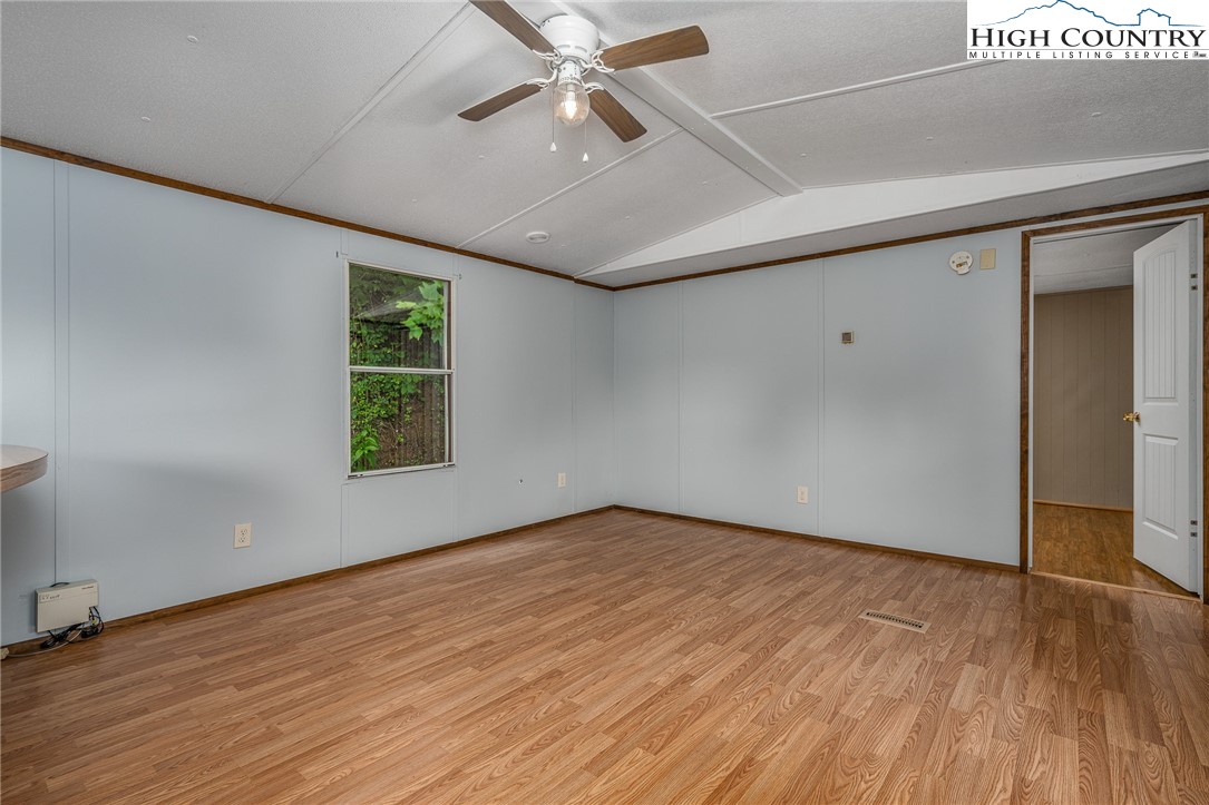 243 Charlie Thompson Road Vilas, NC 28692 - Photo 7 of 36 Gallery Image 7