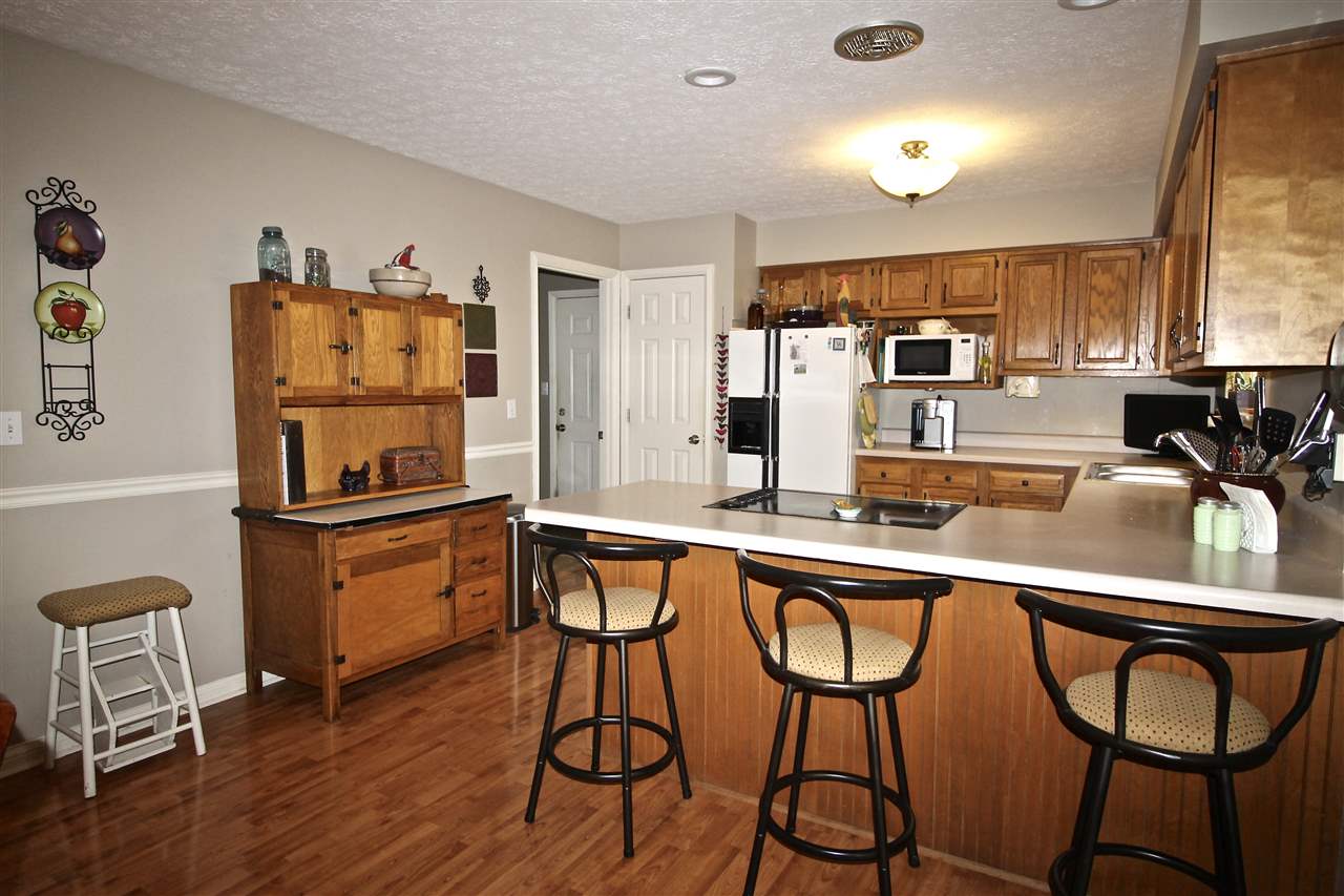 1074 Morehead Road Bowling Green, KY 42101 - Photo 19 of 32 Gallery Image 19