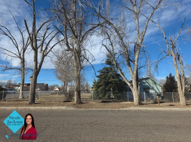 $124,900 | 603 14th Street, Wheatland, WY 82201